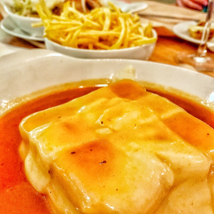 No Porto, prove a&nbsp;Francesinha